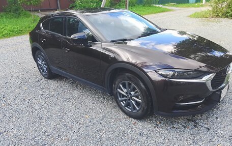 Mazda CX-4, 2021 год, 2 600 000 рублей, 5 фотография
