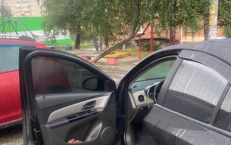 Chevrolet Cruze II, 2010 год, 590 000 рублей, 5 фотография