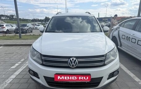 Volkswagen Tiguan I, 2016 год, 1 980 000 рублей, 2 фотография
