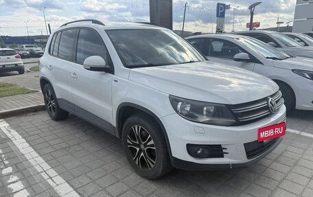 Volkswagen Tiguan I, 2016 год, 1 980 000 рублей, 3 фотография