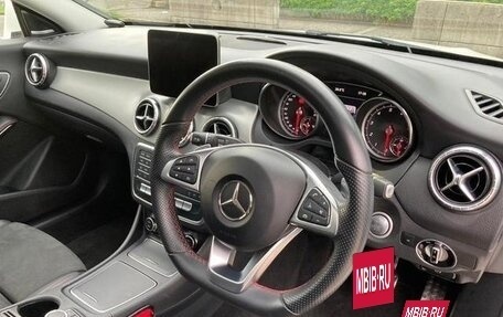 Mercedes-Benz CLA, 2018 год, 1 728 000 рублей, 18 фотография