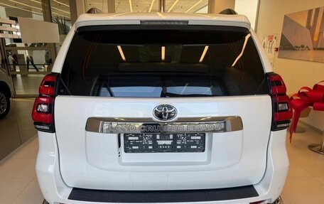 Toyota Land Cruiser Prado 150 рестайлинг 2, 2020 год, 6 050 000 рублей, 5 фотография