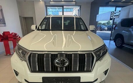 Toyota Land Cruiser Prado 150 рестайлинг 2, 2020 год, 6 050 000 рублей, 2 фотография