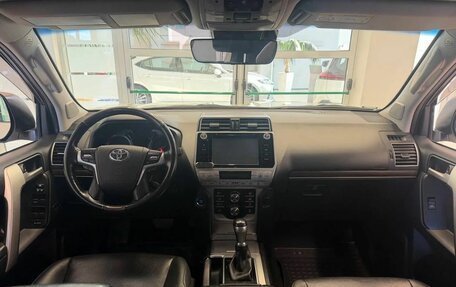Toyota Land Cruiser Prado 150 рестайлинг 2, 2020 год, 6 050 000 рублей, 11 фотография
