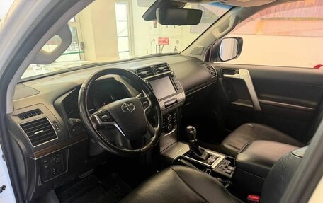 Toyota Land Cruiser Prado 150 рестайлинг 2, 2020 год, 6 050 000 рублей, 13 фотография