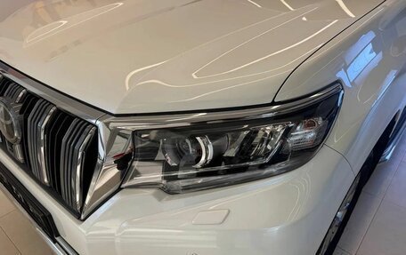 Toyota Land Cruiser Prado 150 рестайлинг 2, 2020 год, 6 050 000 рублей, 14 фотография