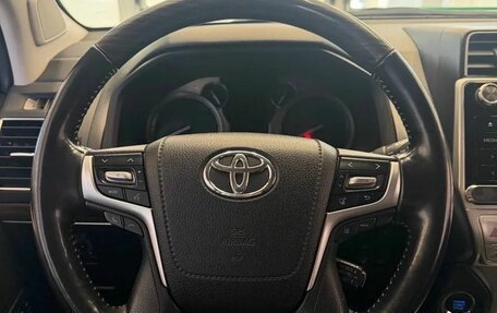 Toyota Land Cruiser Prado 150 рестайлинг 2, 2020 год, 6 050 000 рублей, 16 фотография