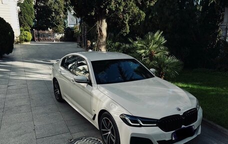 BMW 5 серия, 2022 год, 7 500 000 рублей, 3 фотография
