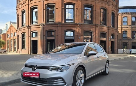 Volkswagen Golf VIII, 2020 год, 1 900 000 рублей, 2 фотография