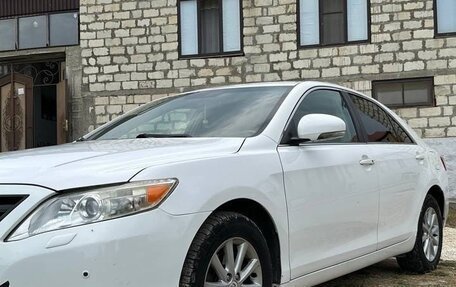 Toyota Camry, 2011 год, 900 000 рублей, 3 фотография