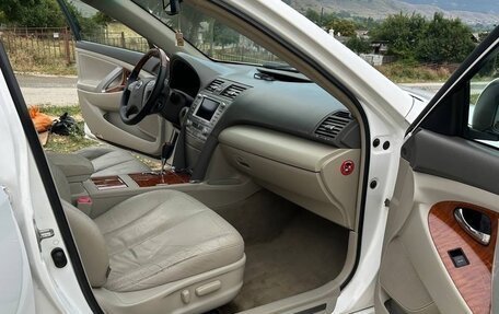 Toyota Camry, 2011 год, 900 000 рублей, 20 фотография