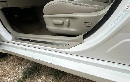 Toyota Camry, 2011 год, 900 000 рублей, 22 фотография