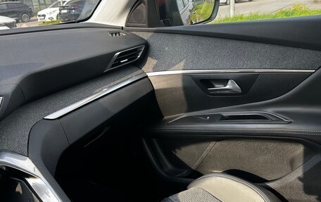 Peugeot 3008 II, 2018 год, 1 600 000 рублей, 3 фотография