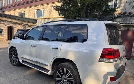 Toyota Land Cruiser 200, 2017 год, 5 300 000 рублей, 3 фотография
