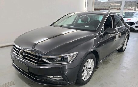Volkswagen Passat B8 рестайлинг, 2020 год, 2 150 000 рублей, 2 фотография