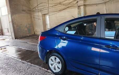 Hyundai Solaris II рестайлинг, 2014 год, 749 000 рублей, 3 фотография