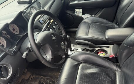 Mitsubishi Outlander III рестайлинг 3, 2005 год, 449 000 рублей, 5 фотография
