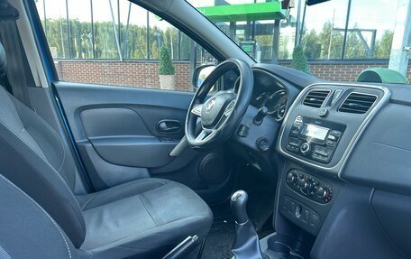 Renault Logan II, 2019 год, 1 300 000 рублей, 11 фотография