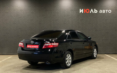 Toyota Camry, 2011 год, 1 550 000 рублей, 5 фотография