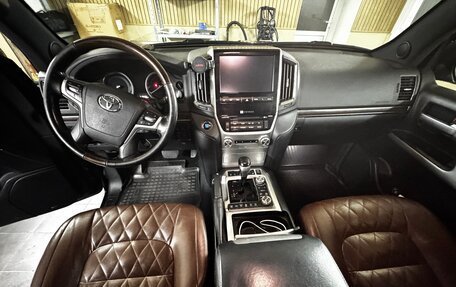 Toyota Land Cruiser 200, 2018 год, 5 500 000 рублей, 5 фотография