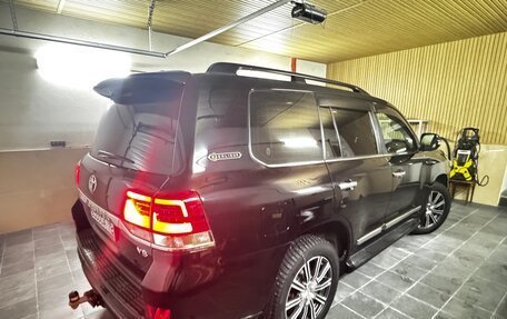 Toyota Land Cruiser 200, 2018 год, 5 500 000 рублей, 8 фотография