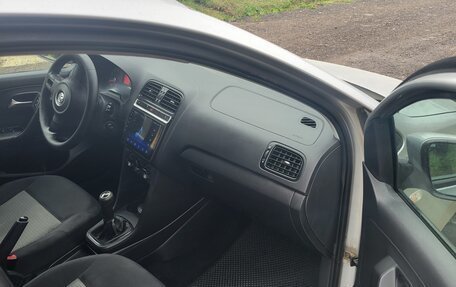 Volkswagen Polo VI (EU Market), 2011 год, 520 000 рублей, 8 фотография