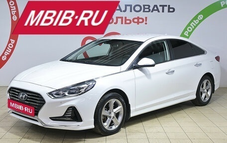 Hyundai Sonata VII, 2019 год, 1 930 000 рублей, 2 фотография