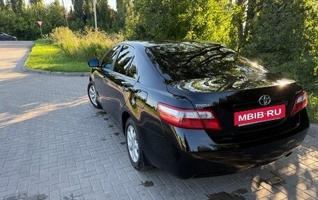 Toyota Camry, 2011 год, 1 300 000 рублей, 3 фотография