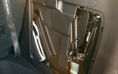 KIA Carnival, 2021 год, 3 490 000 рублей, 26 фотография