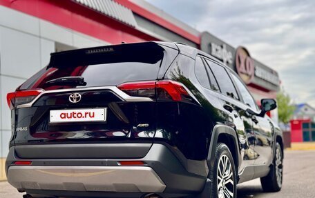 Toyota RAV4, 2020 год, 2 850 000 рублей, 2 фотография