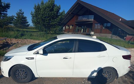 KIA Rio III рестайлинг, 2015 год, 750 000 рублей, 2 фотография