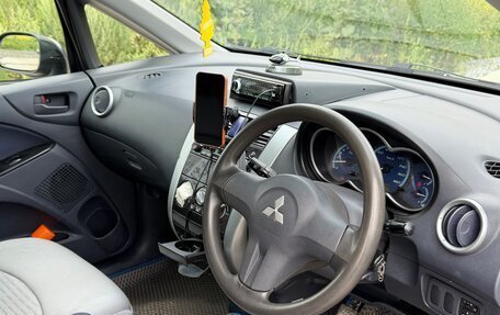 Mitsubishi Colt VI рестайлинг, 2003 год, 245 000 рублей, 7 фотография