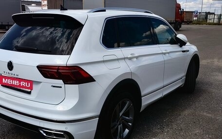 Volkswagen Tiguan II, 2021 год, 3 649 000 рублей, 3 фотография