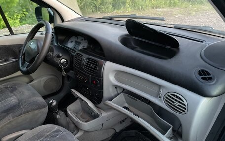 Renault Scenic III, 2001 год, 345 000 рублей, 17 фотография