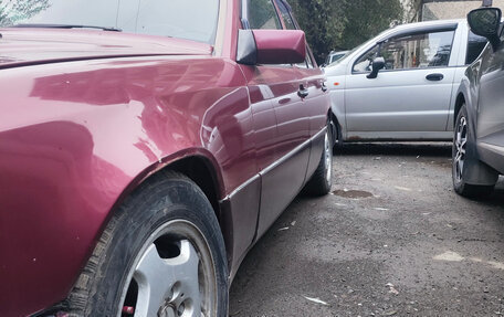 Mercedes-Benz E-Класс, 1995 год, 250 000 рублей, 6 фотография