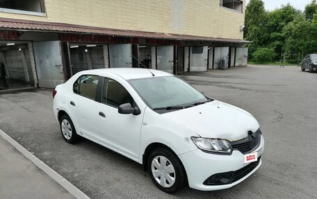 Renault Logan II, 2016 год, 380 000 рублей, 3 фотография