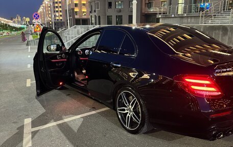 Mercedes-Benz E-Класс, 2016 год, 2 930 000 рублей, 3 фотография