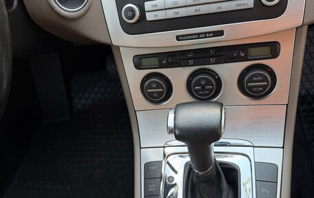 Volkswagen Passat B6, 2006 год, 1 500 000 рублей, 13 фотография