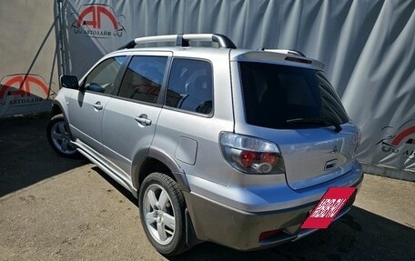 Mitsubishi Outlander III рестайлинг 3, 2005 год, 635 000 рублей, 7 фотография