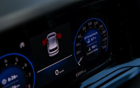 Volkswagen Golf VIII, 2022 год, 2 488 000 рублей, 10 фотография