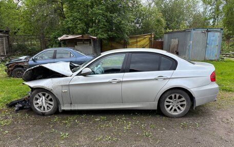 BMW 3 серия, 2006 год, 450 000 рублей, 2 фотография