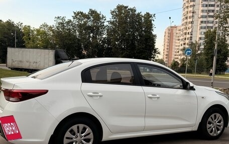 KIA Rio IV, 2017 год, 1 050 000 рублей, 8 фотография