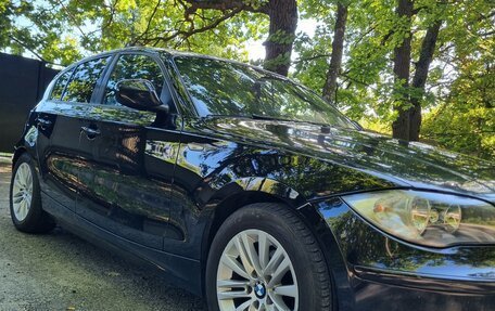 BMW 1 серия, 2011 год, 750 000 рублей, 4 фотография