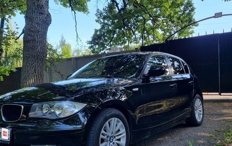 BMW 1 серия, 2011 год, 750 000 рублей, 3 фотография