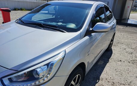 Hyundai Solaris II рестайлинг, 2013 год, 1 130 000 рублей, 1 фотография