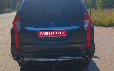 Mitsubishi Pajero Sport III рестайлинг, 2018 год, 2 600 000 рублей, 7 фотография