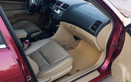 Honda Accord VII рестайлинг, 2004 год, 850 000 рублей, 13 фотография