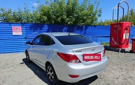 Hyundai Solaris II рестайлинг, 2013 год, 1 130 000 рублей, 10 фотография