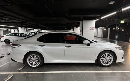 Toyota Camry, 2018 год, 2 500 000 рублей, 2 фотография
