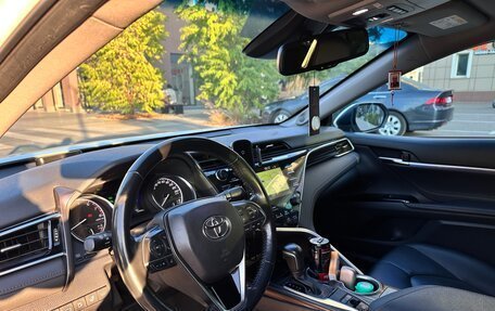 Toyota Camry, 2018 год, 2 500 000 рублей, 10 фотография